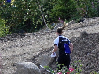 Tarvittaiskohan hiuksiinkin haka...
(sorry ;) )